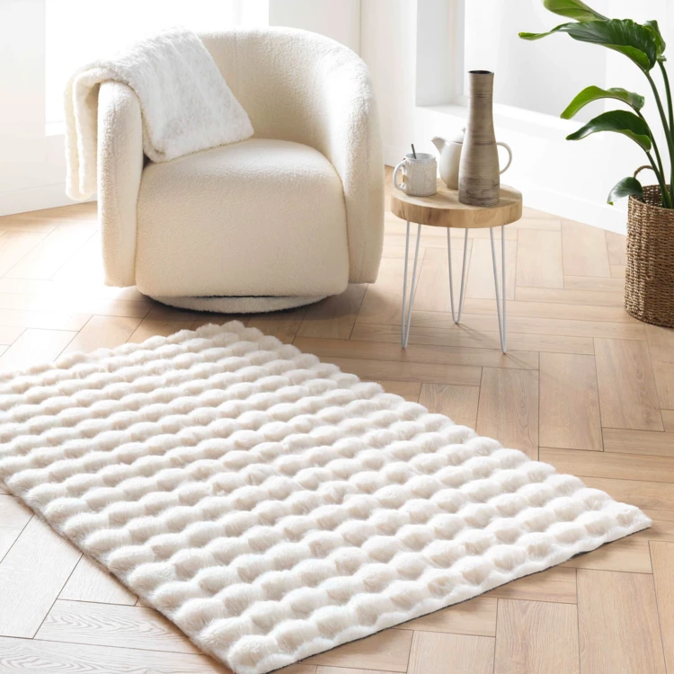 Tapis doux en imitation fourrure avec relief moelleux