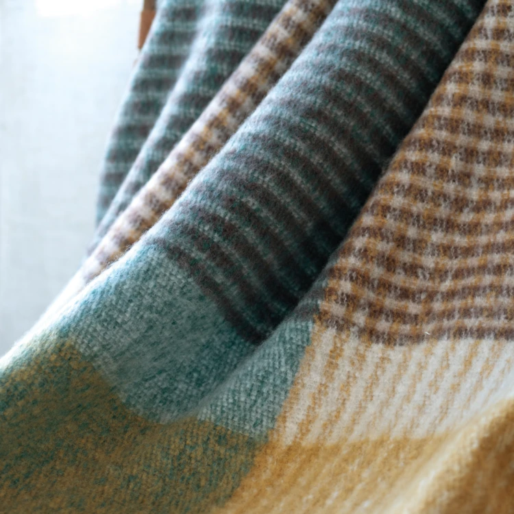 Plaid à carreaux aspect mohair doux