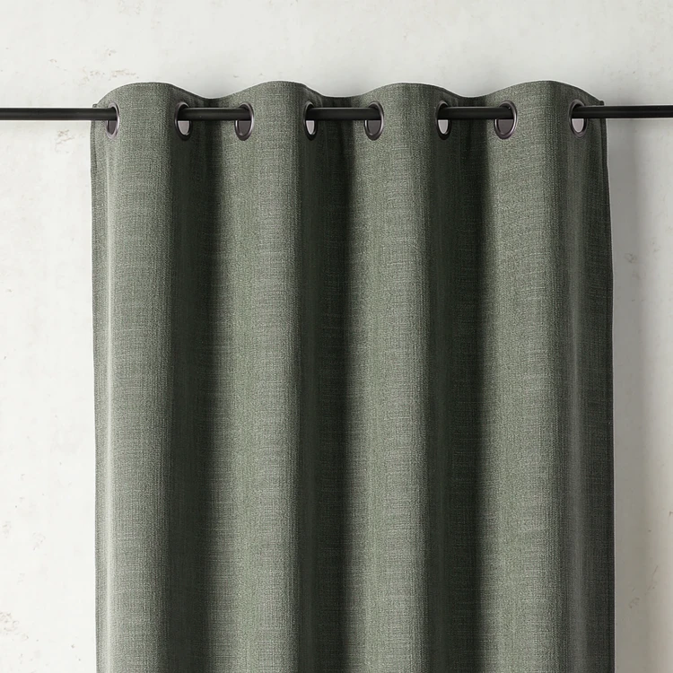 Rideau thermique et obscurcissant à envers polaire à oeillets