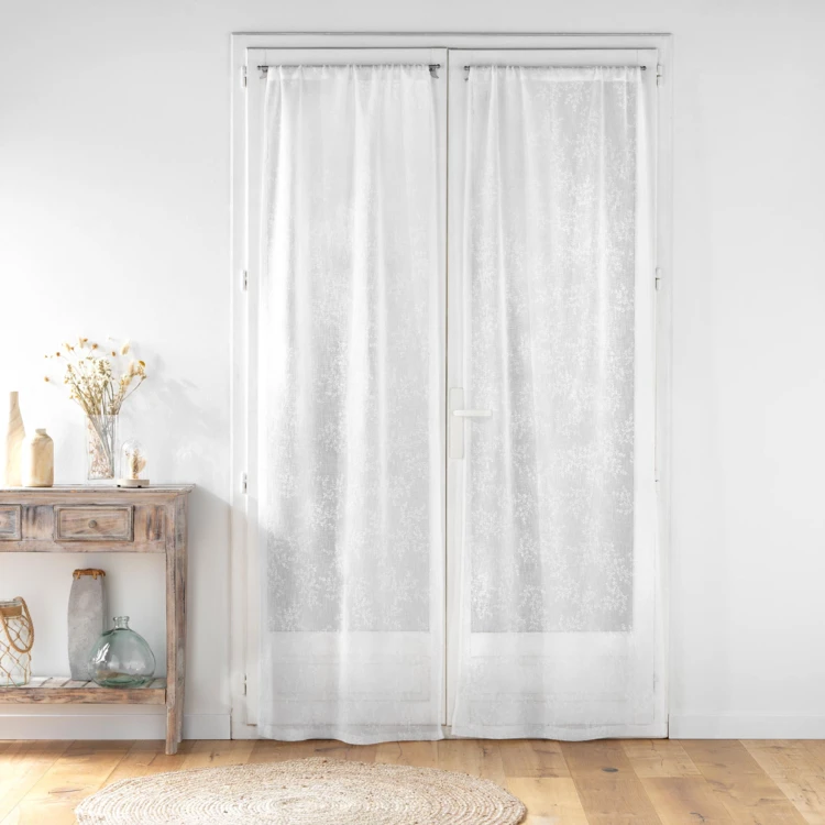 Paire de voilages passe-tringle en voile tissé motif feuillage