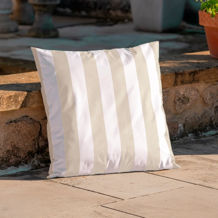 Coussin imperméable déhoussable à rayures