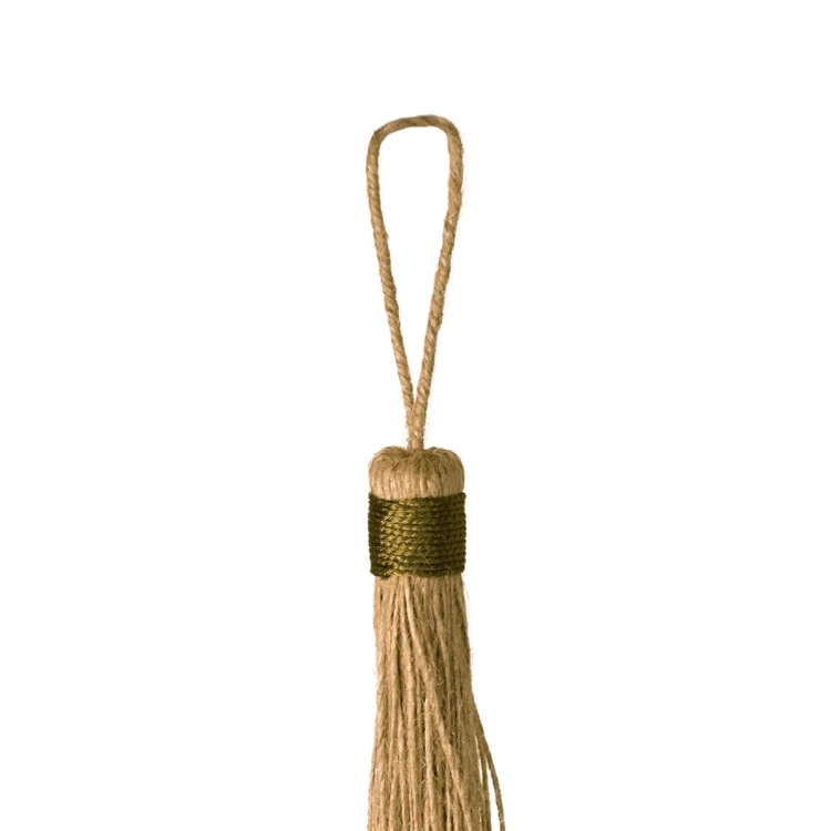 Fermacravatta con nappina naturale