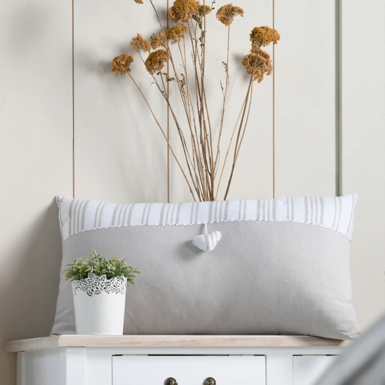 Cojín decorativo con forma de corazón