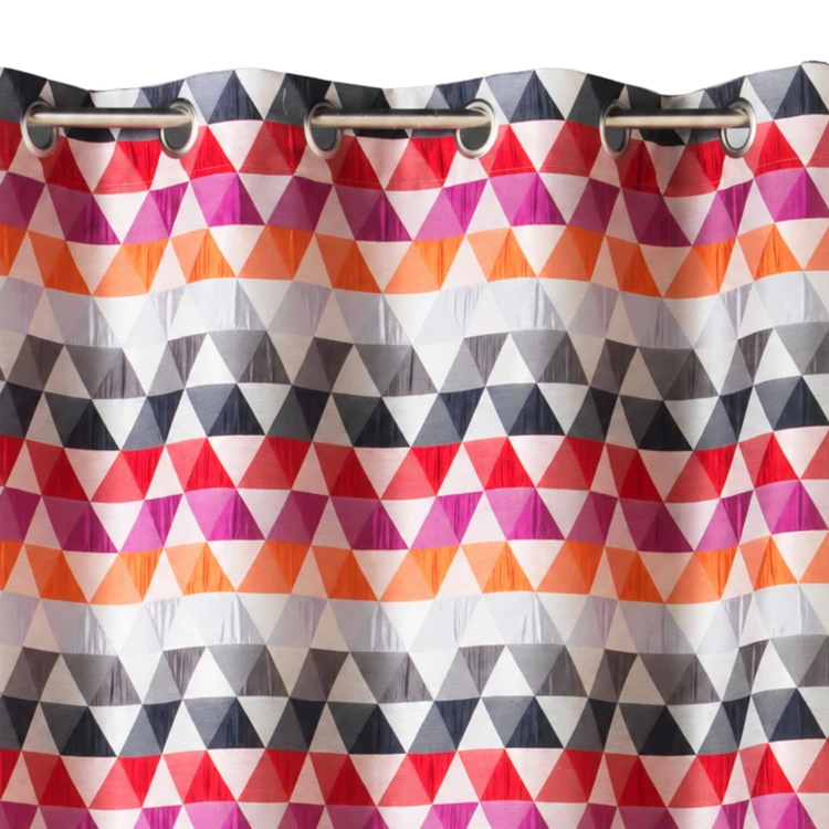 Rideau d'ameublement motifs triangles