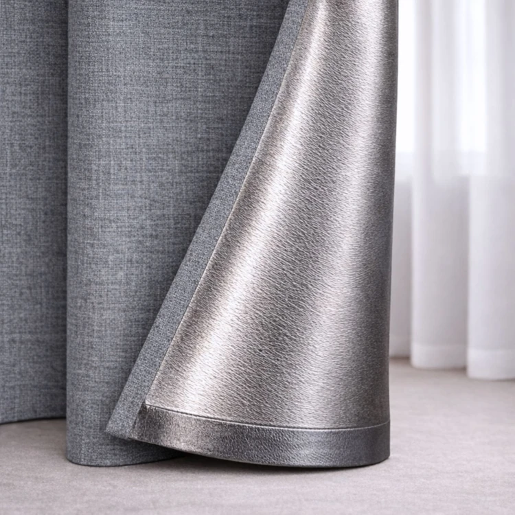 Tissu occultant et isolant thermique métallisé