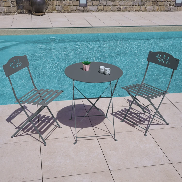 Lot de deux chaises de jardin pliante en acier