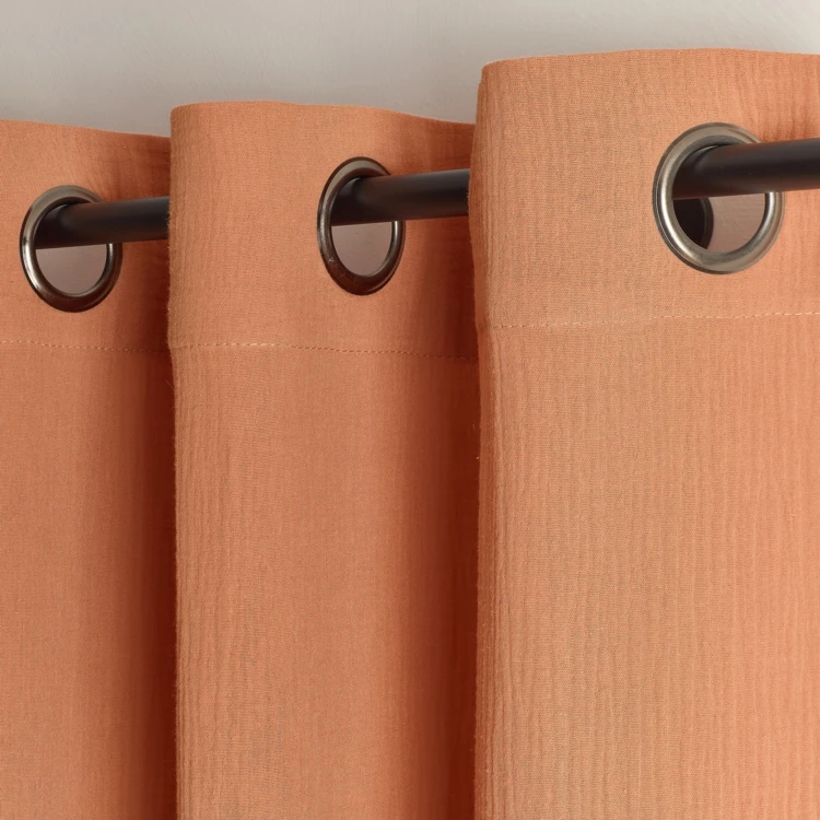 Vorhang aus gesiebter Baumwollgaze mit Ösen