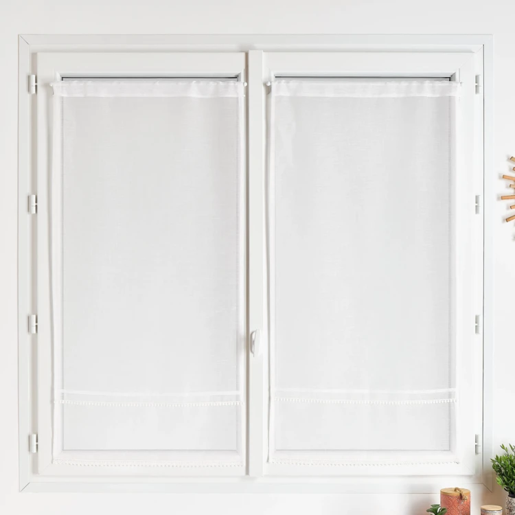 Paar Gardinen mit Makramee-Band-Verkleidung