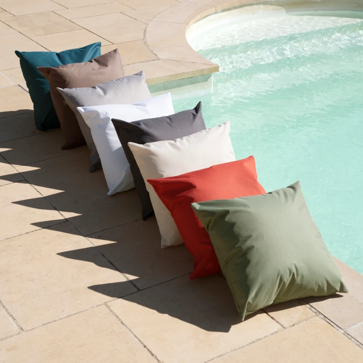 Coussin extérieur imperméable et déhoussable