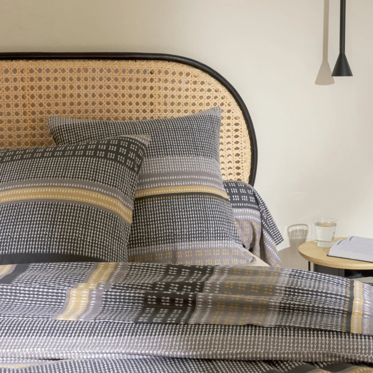 Bettwäsche aus geometrischem Flanell mit Bezug und Kissenbezügen