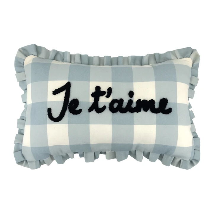 Almofada retangular "Je t'aime" em xadrez