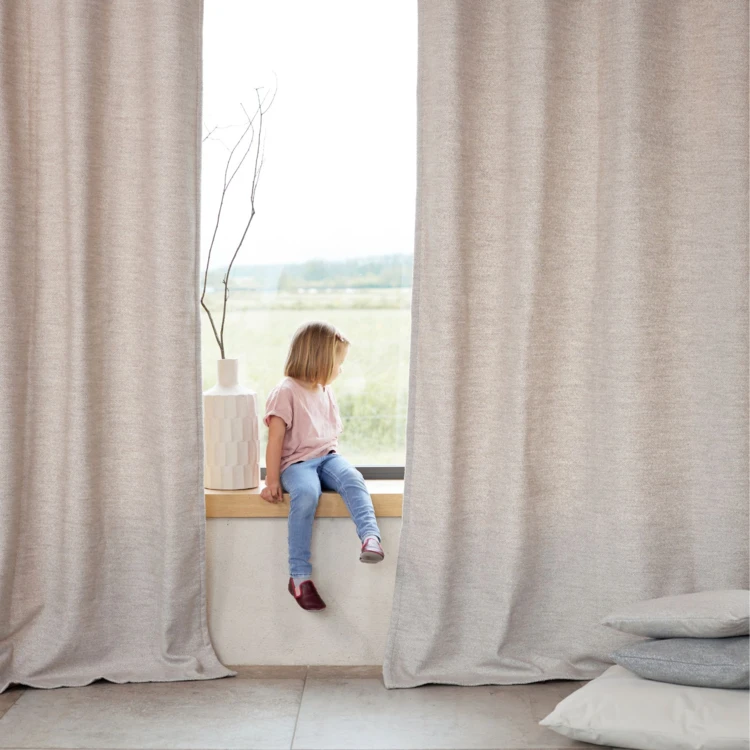 Thermischer, halbverdunkelnder Jacquard-Vorhang mit Bouclé