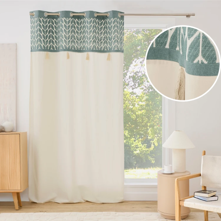 Rideau tamisant à œillets en polycoton jacquard avec pompons