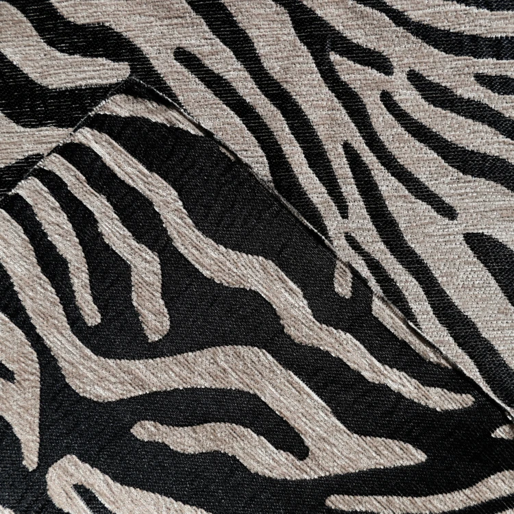 Tissu jacquard chenille motif zèbre