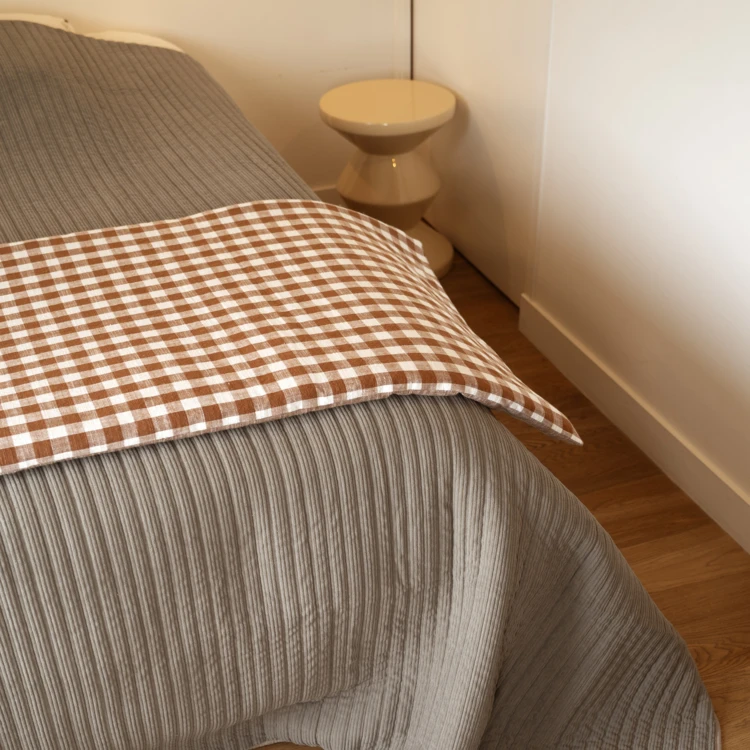 Édredon réversible coton flammé motifs rayures et vichy LOURMARIN