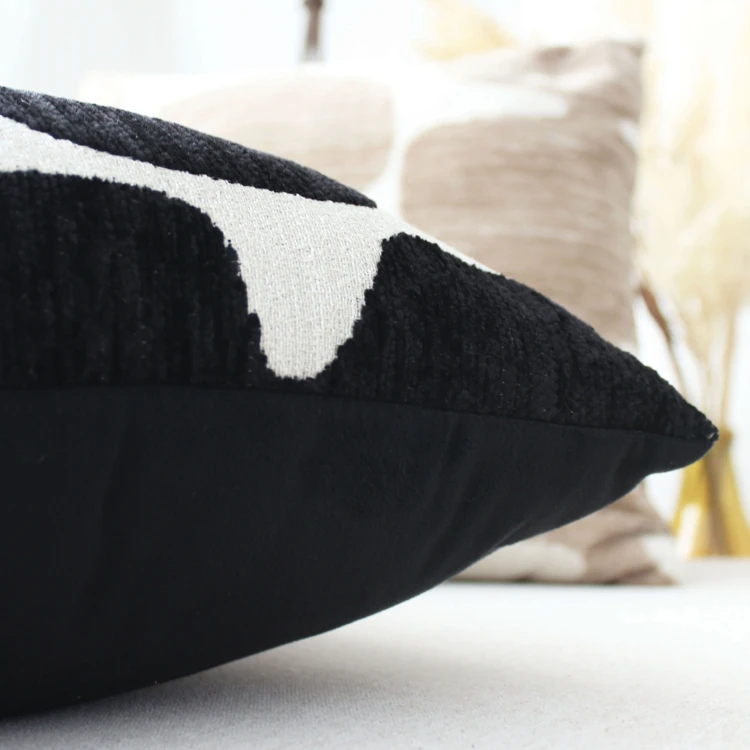 Coussin décoratif déhoussable jacquard motif moderne