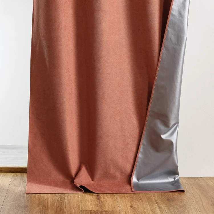 Cortina térmica 100% opaca con ojales y reflector de calor