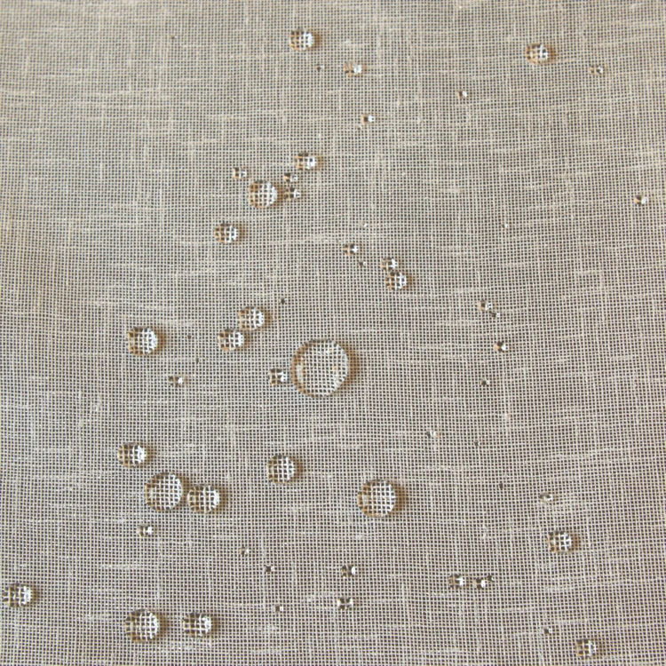 Weißer, einfarbiger Etamine-Stoff