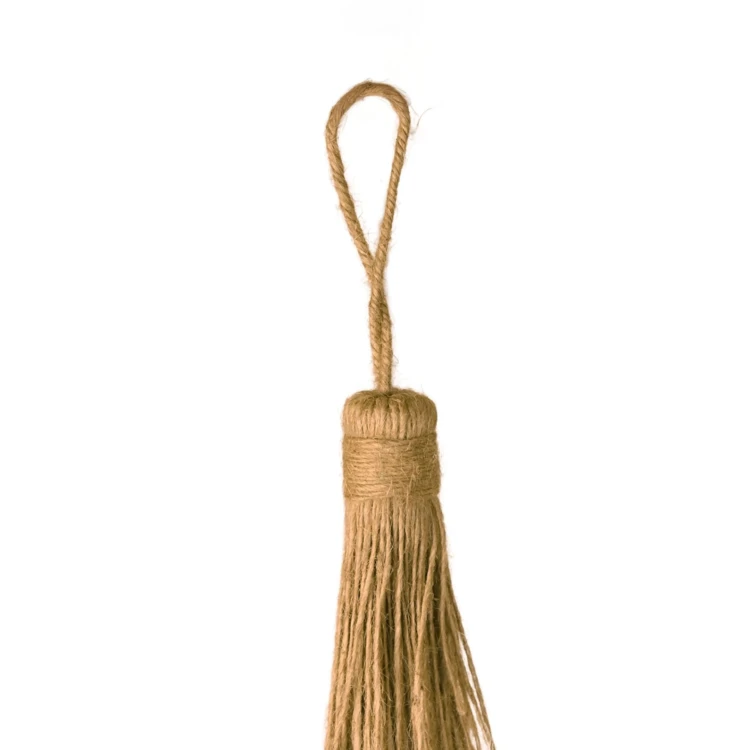 Fermacravatta con nappina naturale