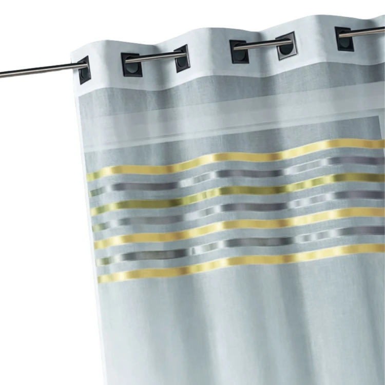 Voilage étamine parement tissé dans le haut