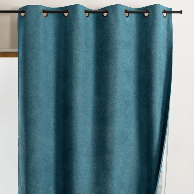 Cortina térmica 100% opaca con ojales y reflector de calor