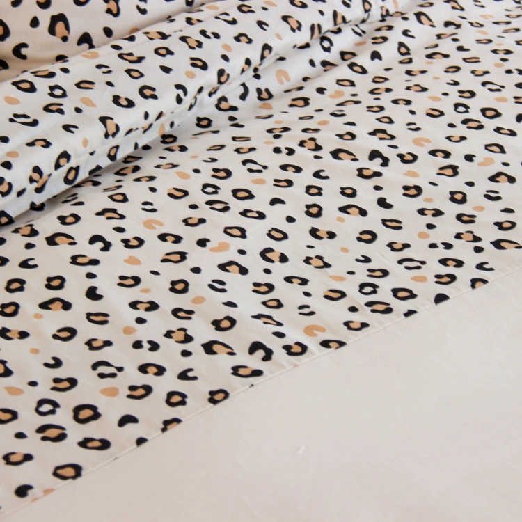 Parure de lit 3 pièces léopard coton housse + taies