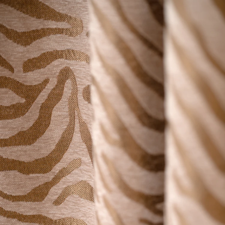 Rideau jacquard motif zèbre en tissu chenille