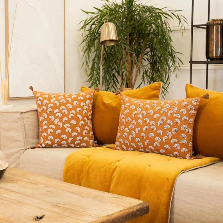 Coussin décoratif imprimé motif floral