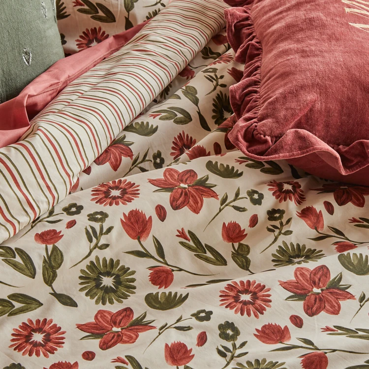 Conjunto de cama de 3 peças reversível, em algodão de 57 fios, com padrão floral