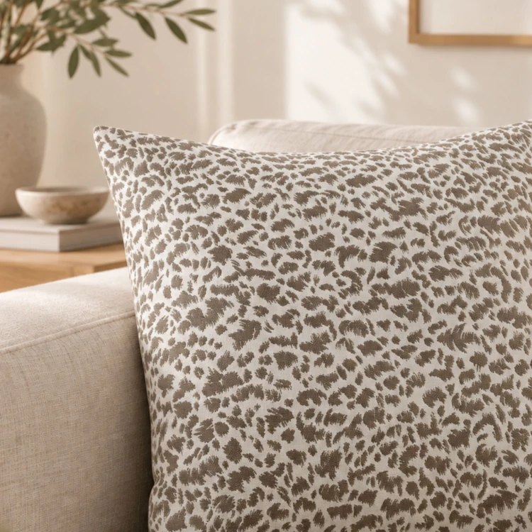 Coussin jacquard abstrait texturé style naturel