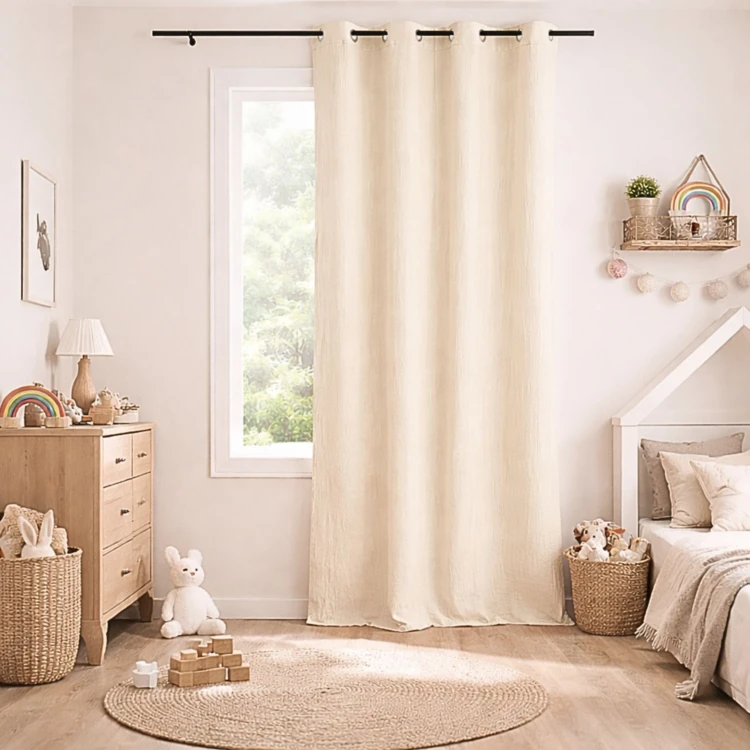 Cortina em tela de gaze de algodão com ilhós