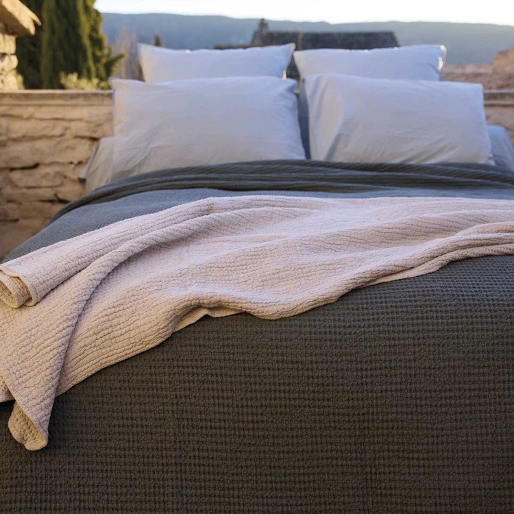 Plaid réversible en coton nid d'abeille