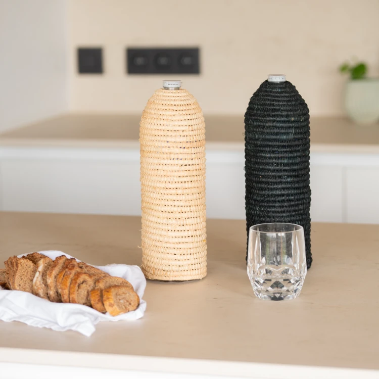 Cache bouteille en paille
