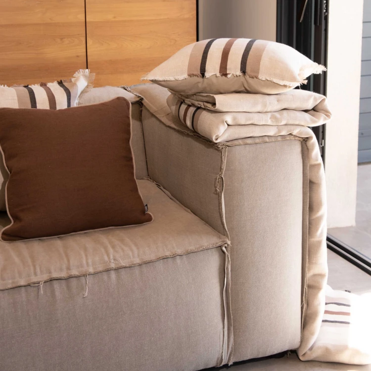 Coussin rayé en lin et coton