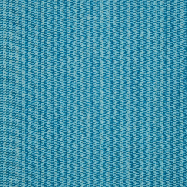 Vela de sombra triangular con sistema de nebulización integrado