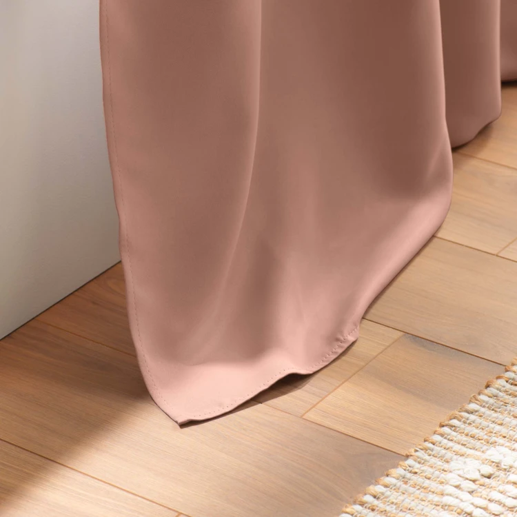 Rideau occultant uni à oeillets