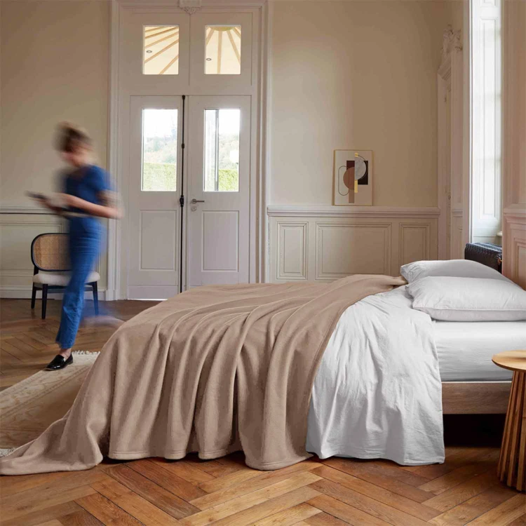 Couverture Polaire Grand Confort