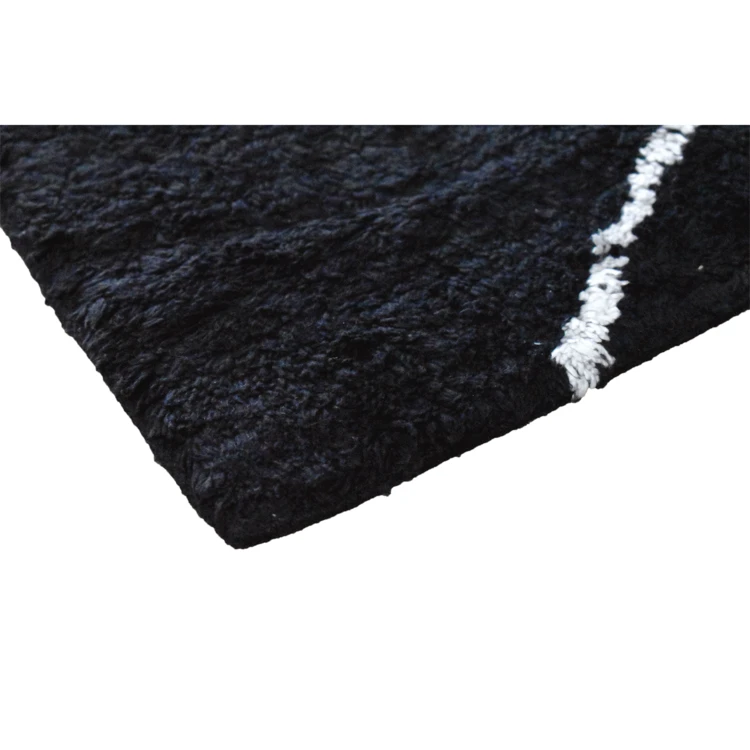 Tapis berbère à motifs graphiques