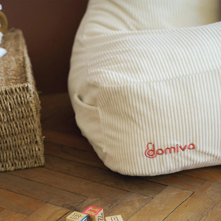 Sillón infantil de terciopelo con orejas de felino
