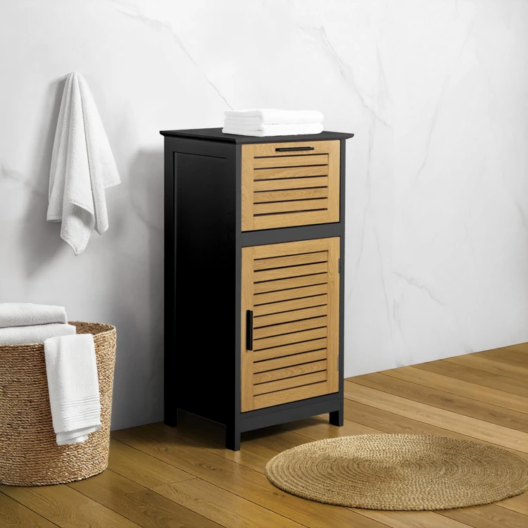 Meuble bas de salle de bain avec porte à lames et rangement