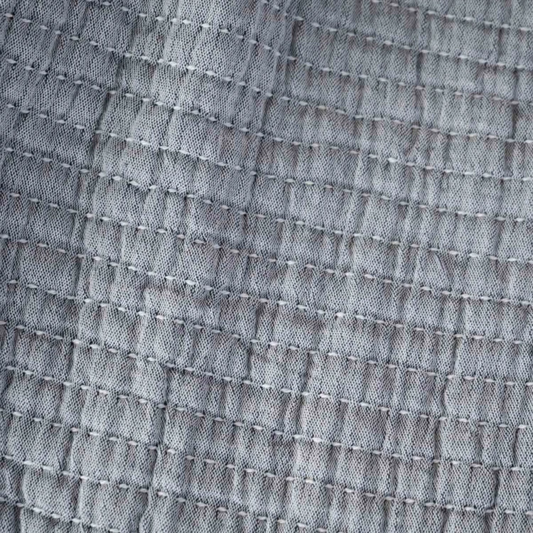 Plaid en coton lavé matelassé boutis