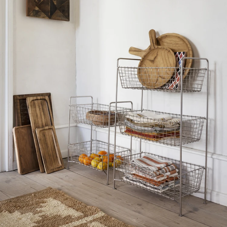 Étagère de rangement en fer avec paniers