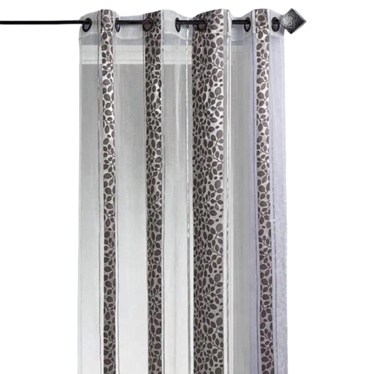 Organzavorhang mit einem Jacquard Blumenmotiv