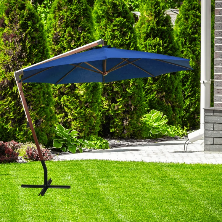 Parasol suspendido de madera