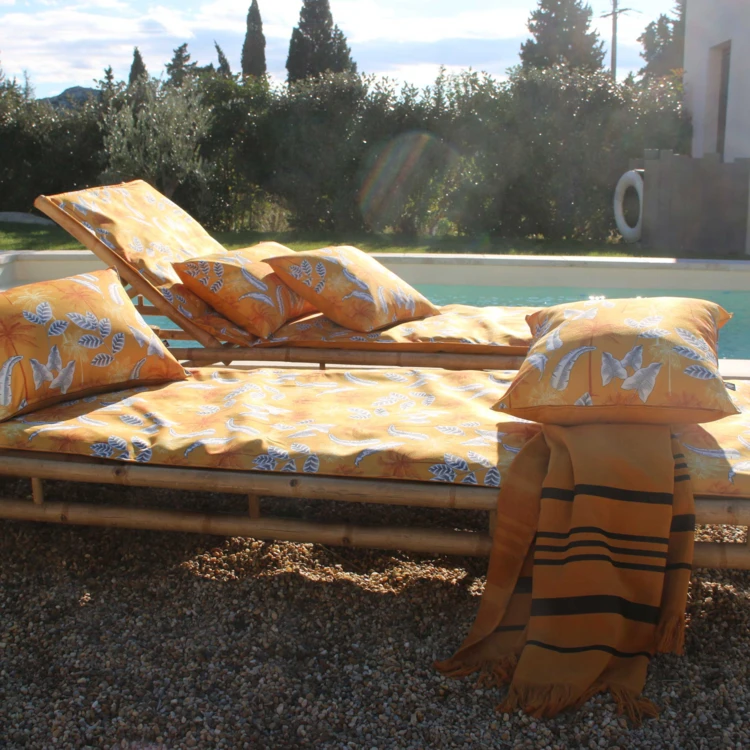 Matelas bain de soleil extérieur motif exotique