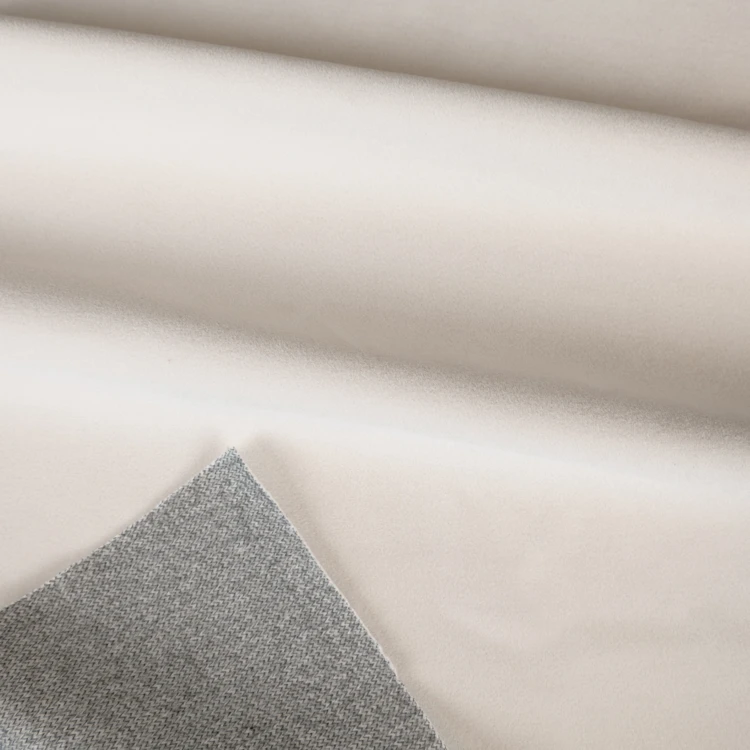 Tissu fausse fourrure rase extra douce avec dos polaire