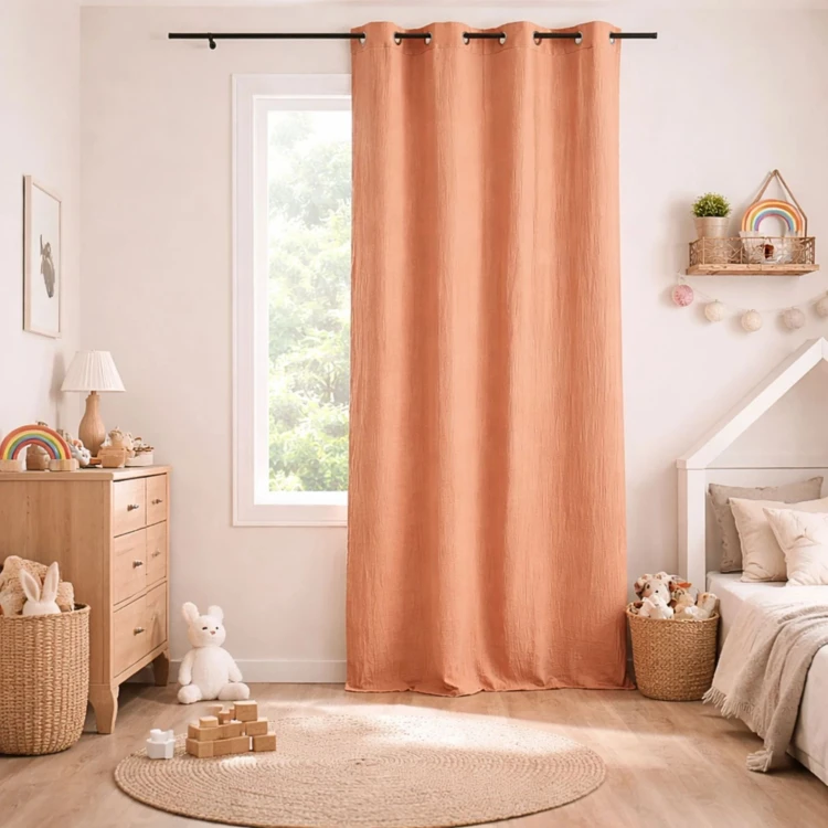 Cortina em tela de gaze de algodão com ilhós