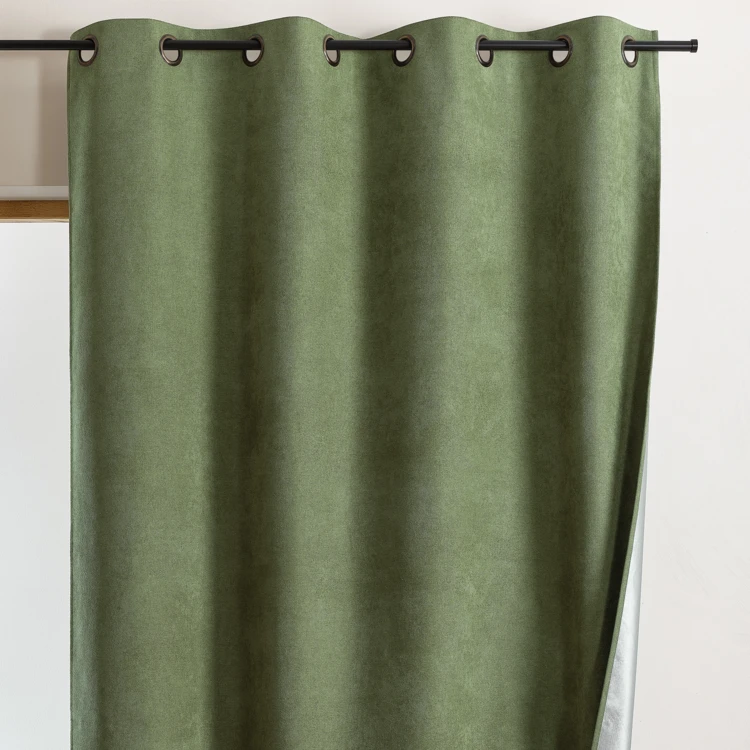 Cortina térmica 100% opaca con ojales y reflector de calor