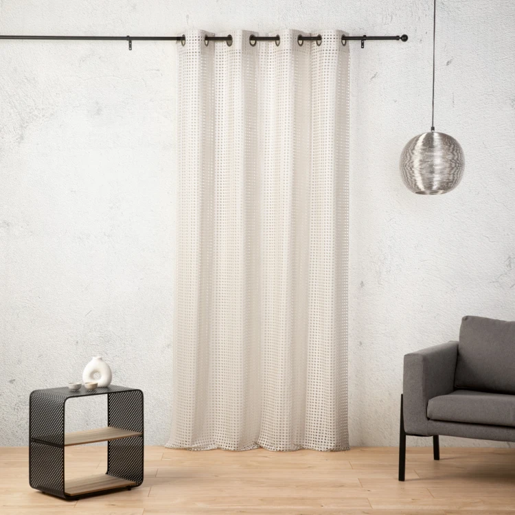 Voilage maille ajourée à oeillets