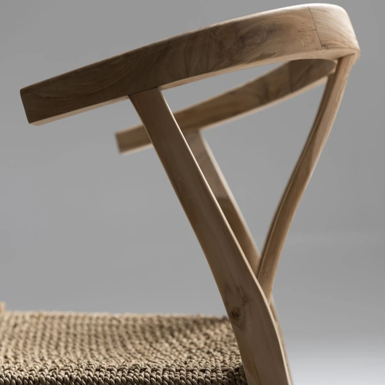Chaise en bois de teck et rotin tressé